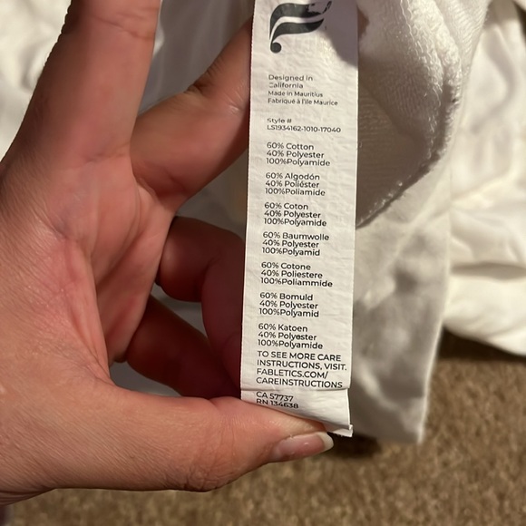 Fabletics V Neck Hoodie - Medium - Picture 6 of 6